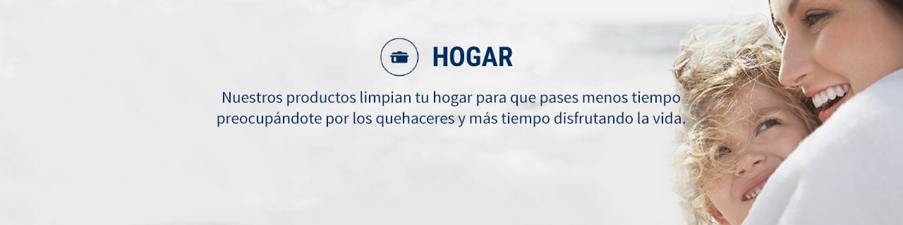  Imagen de una mujer abrazando a su hijo envuelto en una toalla. Productos Amway para el cuidado del Hogar.